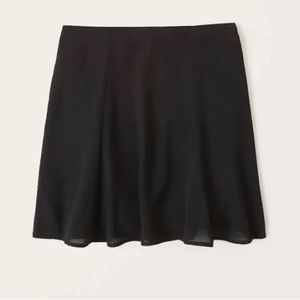 Abercrombie Flirty Mini Skirt - Black - Size Large